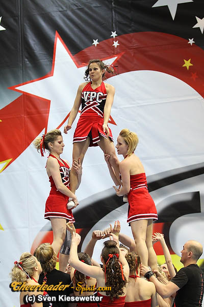 ../Images/V-Town Panthers Senior Coed_051.jpg